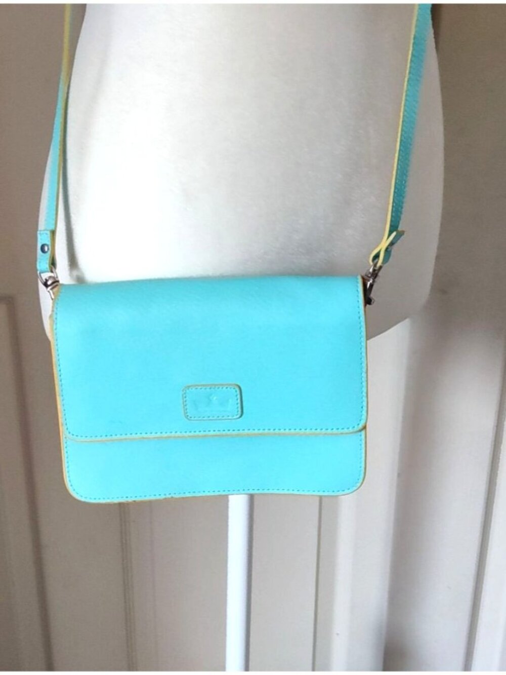 Turquoise Crossbody Bag Pebbled Faux Leather With Adjustable Strap 7 x 5 x 1.5"